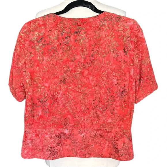 GO FISH Watercolor Art to Wear Button Up Top, S - Picture 10 of 13